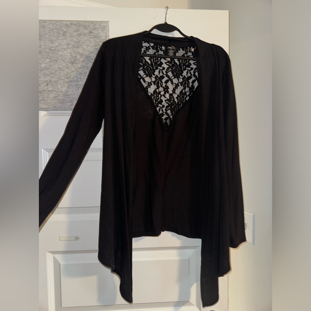 Cardigan - Picture 2 of 4